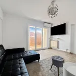 Balcon Sud, Parking Prive, 4 Proche Apartment