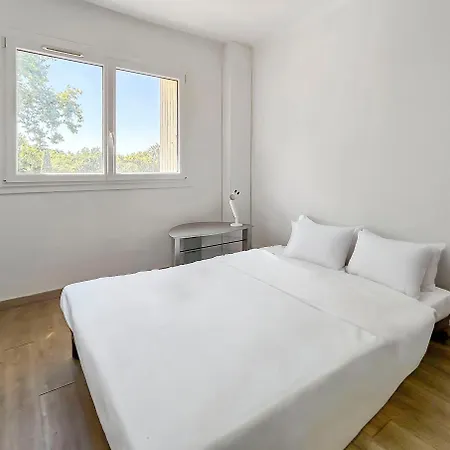 Balcon Sud, Parking Prive, 4 Proche