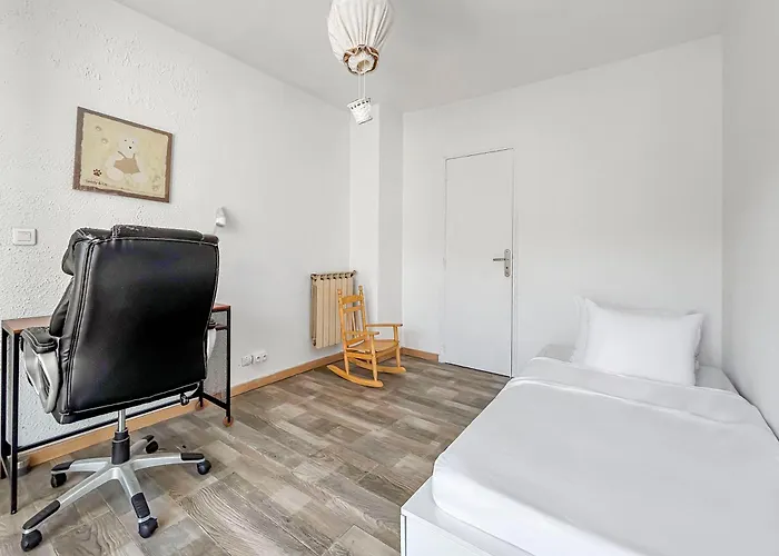Balcon Sud, Parking Prive, 4 Proche Lejlighed *