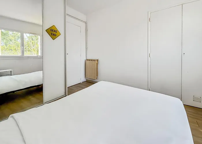 Balcon Sud, Parking Prive, 4 Proche